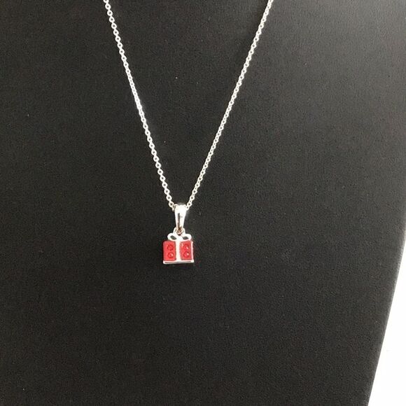 Swarovski Crystal Red Gift Box Silver Necklace - Picture 6 of 6
